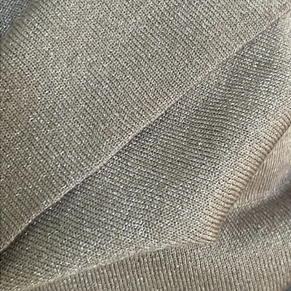 Ann Taylor top. Size S - Picture 7 of 11